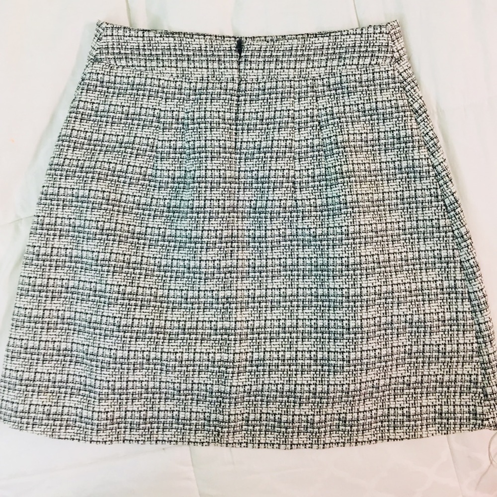 EXPRESS Black & White Skirt